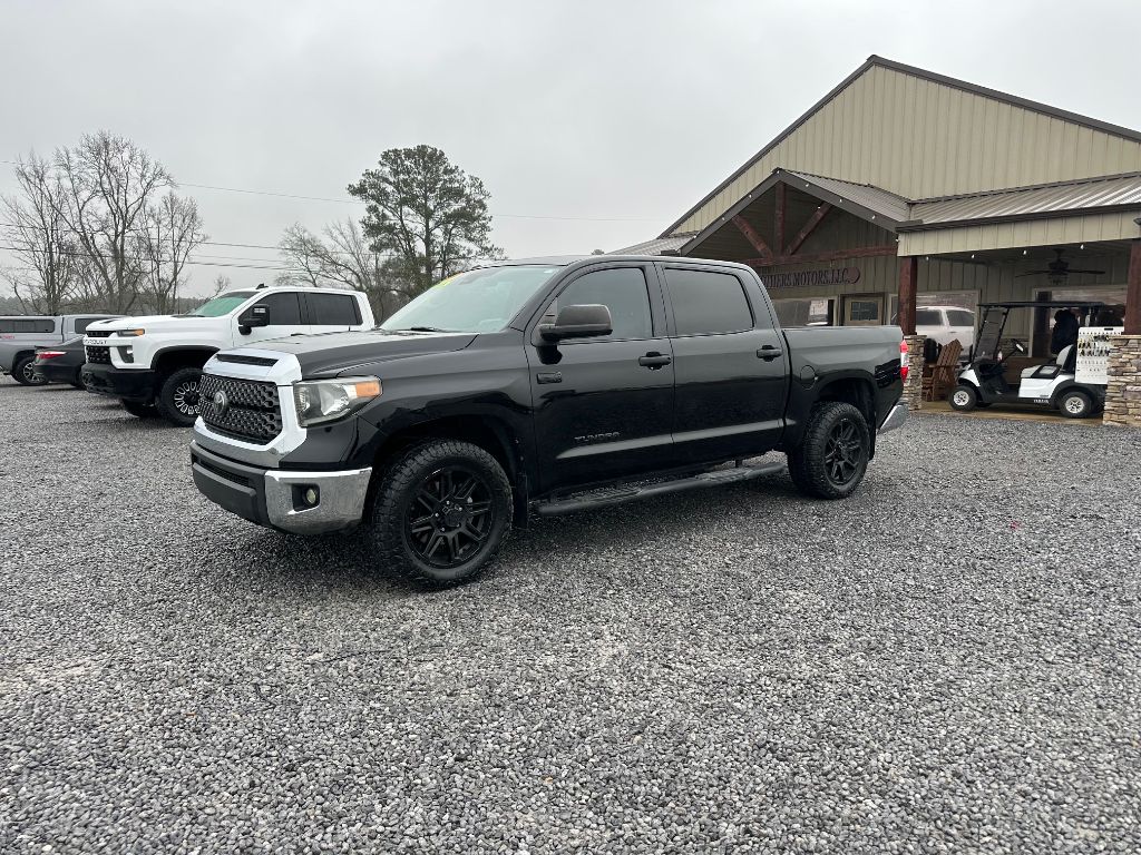 2019 Toyota Tundra SR5's photo