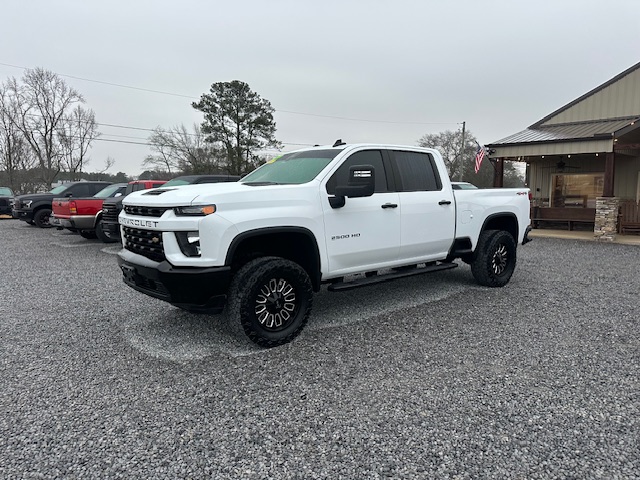 2022 Chevrolet Silverado 2500HD Custom's photo