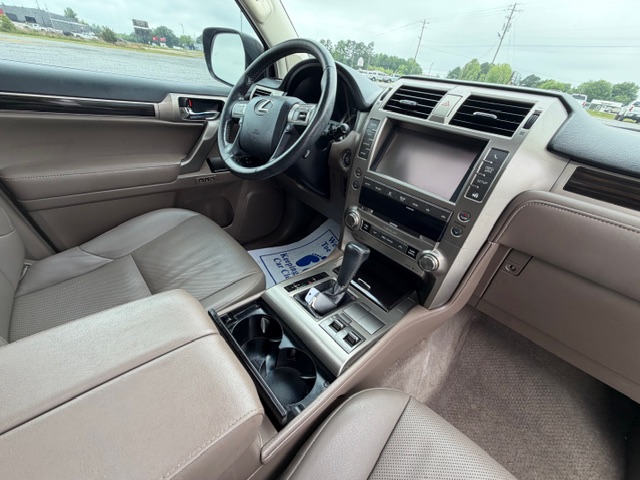 2019 Lexus GX Base - Photo 8