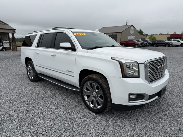 2016 GMC Yukon Denali 2WD's photo