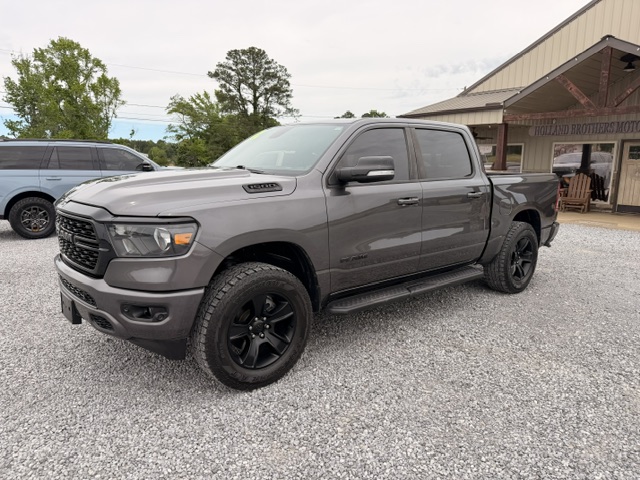 2022 RAM 1500 Big Horn/Lone Star 4x4 Crew Cab 5'7's photo
