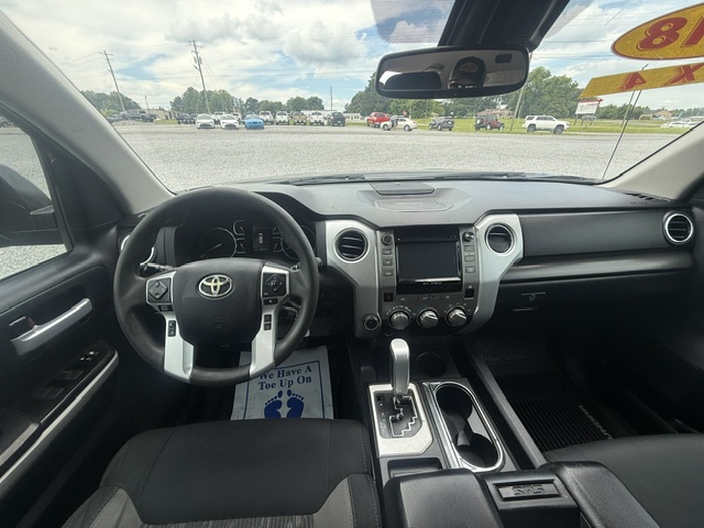 2018 Toyota Tundra SR5 - Photo 8