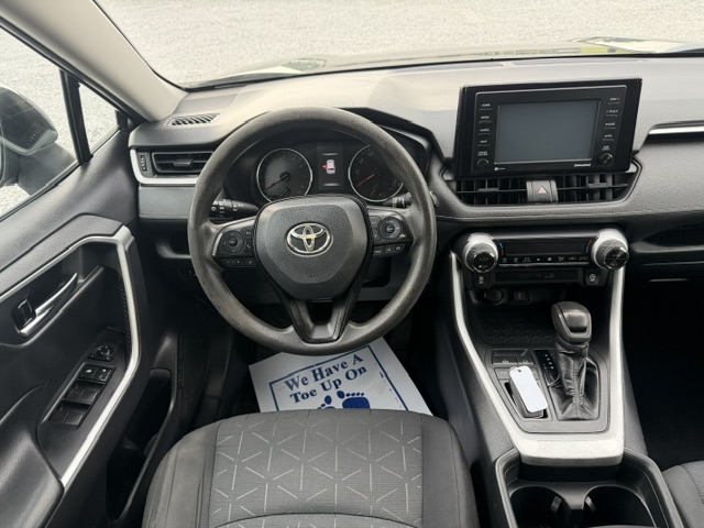 2020 Toyota RAV4 XLE - Photo 13